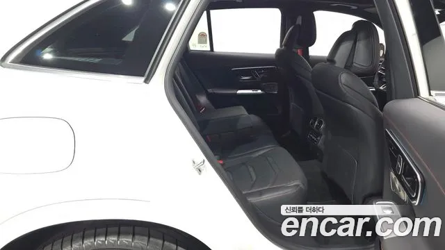 Mercedes-Benz GLC 2025 thumb 9