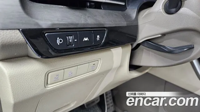 Kia Carnival 2020 thumb 12