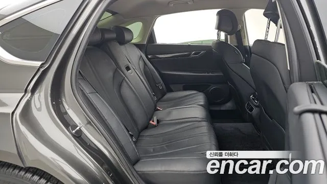 Genesis G80 2022 thumb 5