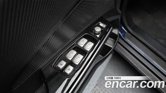KG_Mobility_Ssangyong TIBOLI 2016 thumb 4