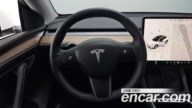 Tesla Model Y 2023 thumb 12