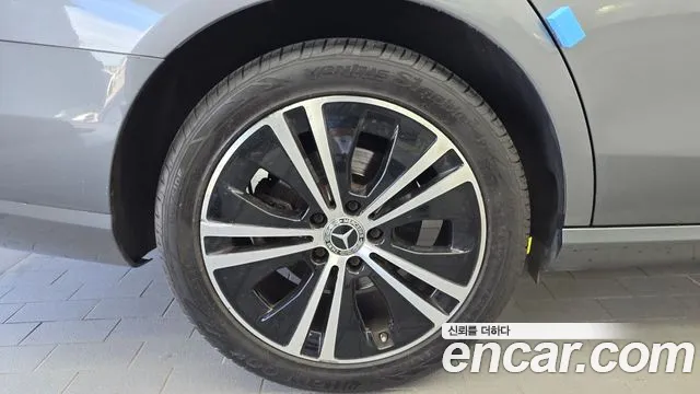 Mercedes-Benz E-Класс 2020 thumb 10