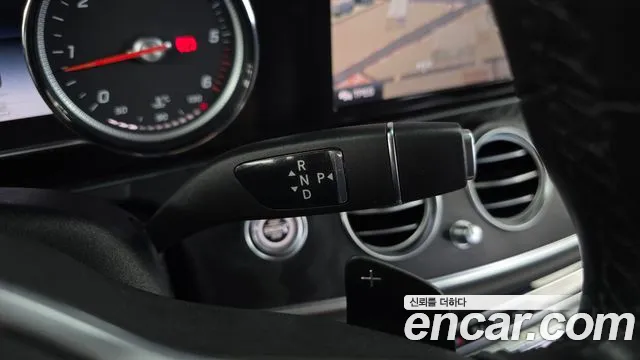 Mercedes-Benz E-Класс 2020 thumb 2