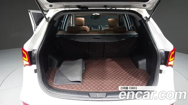 Hyundai Santa Fe 2016 thumb 11