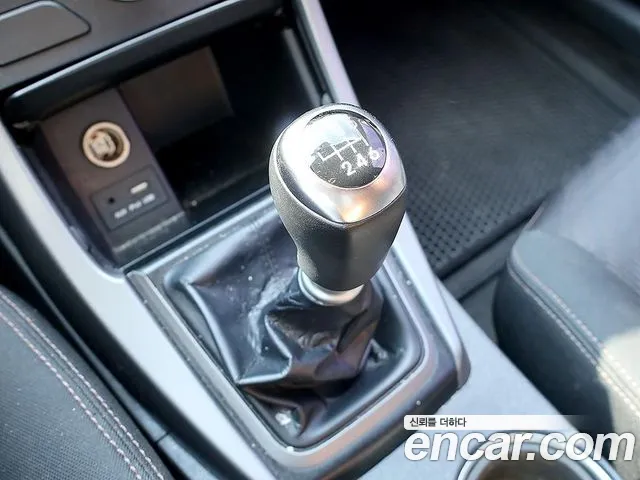 Hyundai Avante 2015 thumb 6