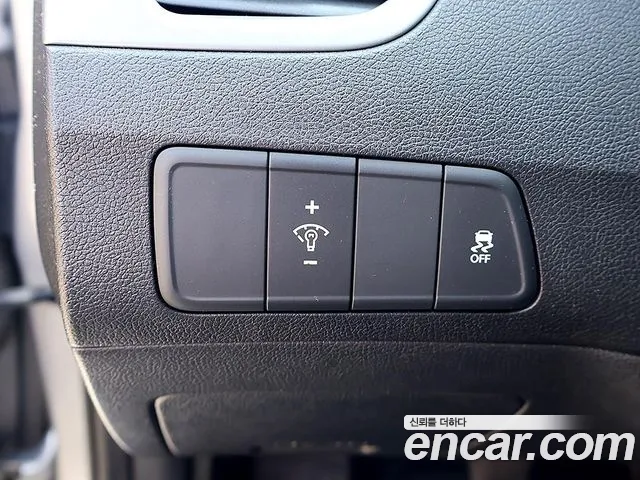 Hyundai Avante 2015 thumb 12