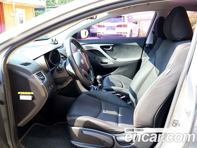 Hyundai Avante 2015 thumb 5