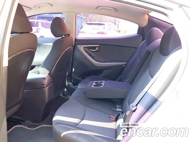 Hyundai Avante 2015 thumb 10