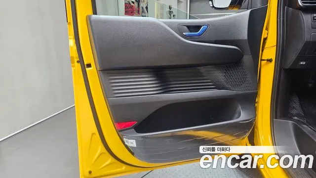 Hyundai Staria 2026 thumb 3