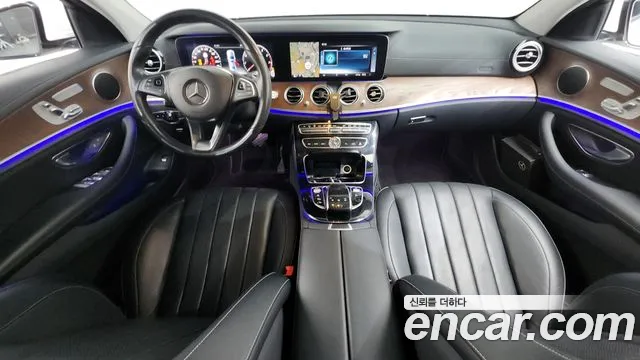 Mercedes-Benz E-Класс 2016 thumb 11