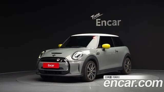 Mini Hatch 2022 thumb 9