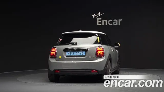 Mini Hatch 2022 thumb 2