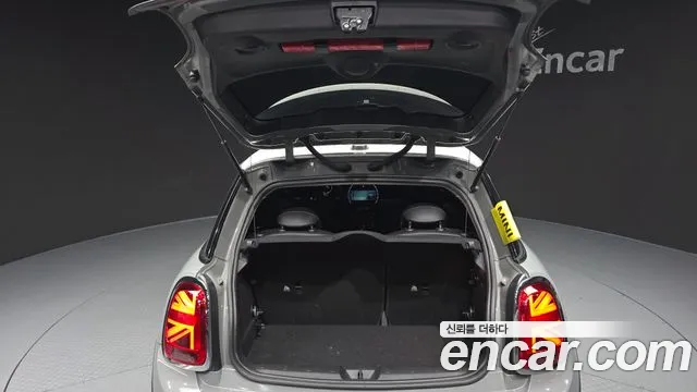 Mini Hatch 2022 thumb 12