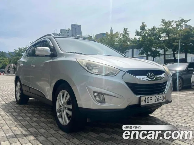 Hyundai Tucson 2010 thumb 12