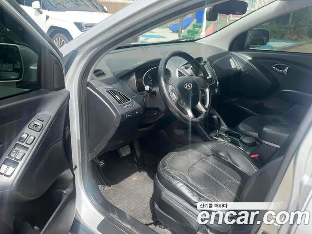 Hyundai Tucson 2010 thumb 9