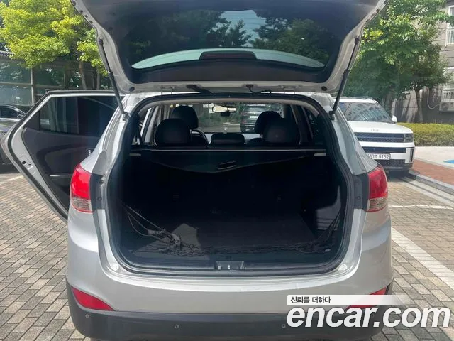 Hyundai Tucson 2010 thumb 4