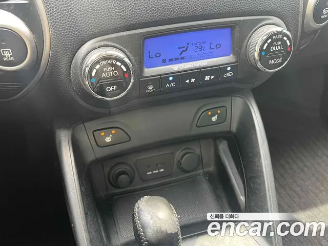 Hyundai Tucson 2010 thumb 8