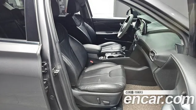 Hyundai Santa Fe 2018 thumb 10