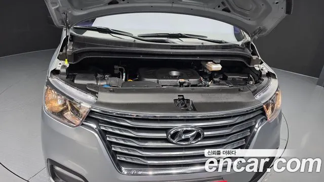 Hyundai Starex 2019 thumb 10