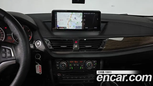BMW X1 2015 thumb 3