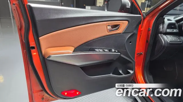 KG_Mobility_Ssangyong TIBOLI 2018 thumb 7