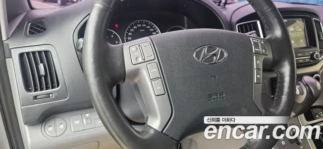 Hyundai Starex 2019 thumb 4