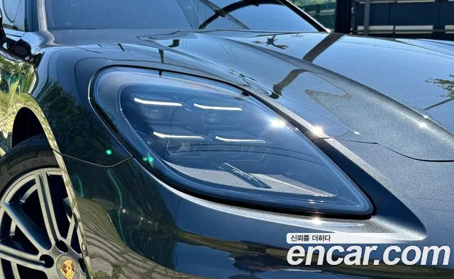Porsche Panamera 2025 thumb 2