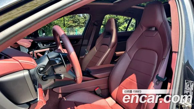 Porsche Panamera 2025 thumb 10