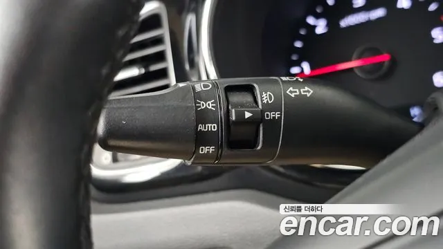 Kia Carnival 2019 thumb 11