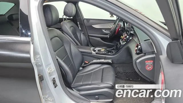 Mercedes-Benz C-Класс 2016 thumb 12