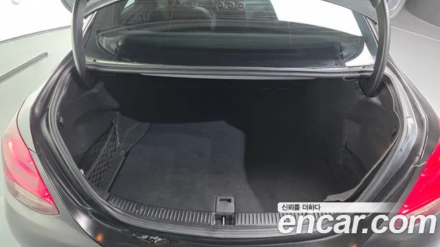 Mercedes-Benz C-Класс 2016 thumb 11