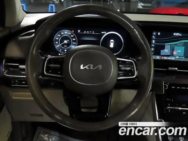 Kia Carnival 2023 thumb 7