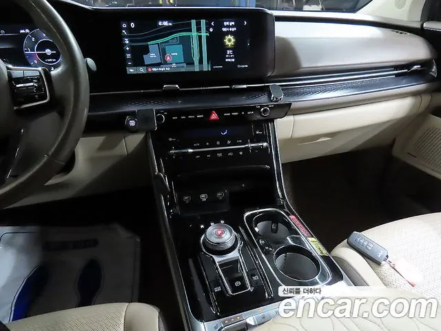 Kia Carnival 2023 thumb 10