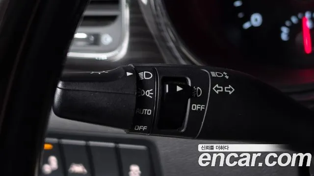 Kia Carnival 2019 thumb 6