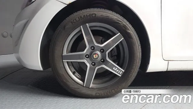 Hyundai Avante 2012 thumb 9