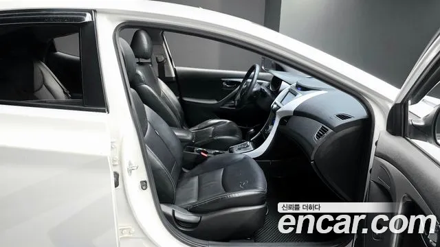 Hyundai Avante 2012 thumb 5