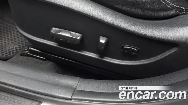 Hyundai Avante 2012 thumb 4