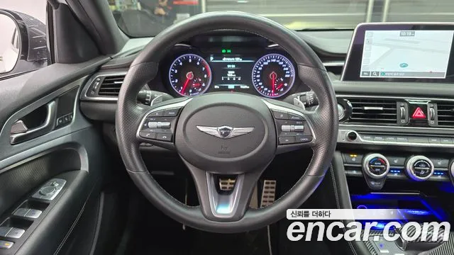 Genesis G70 2019 thumb 12