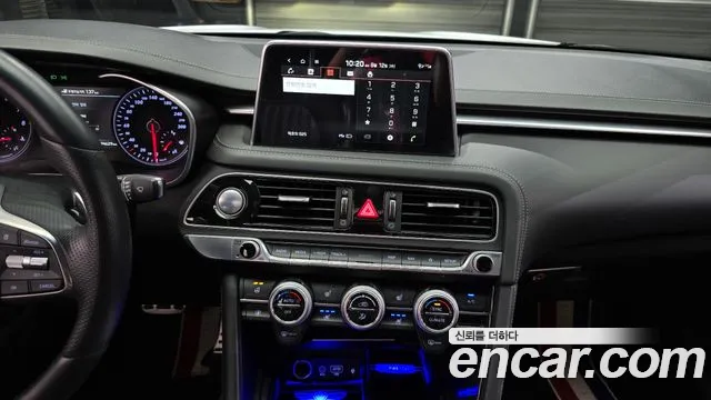 Genesis G70 2019 thumb 6
