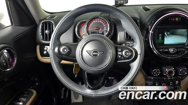 Mini Countryman 2019 thumb 3