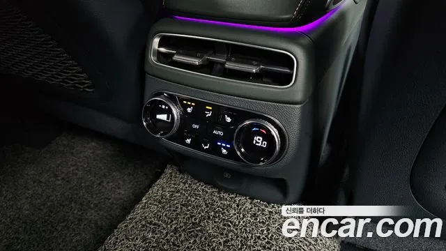 Genesis GV70 2021 thumb 2