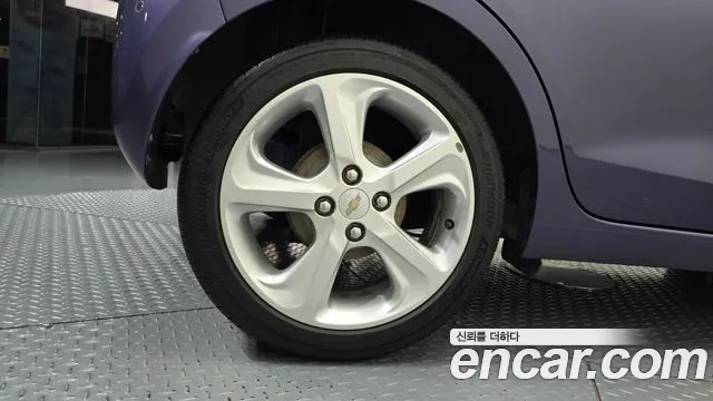 Chevrolet Spark 2016 thumb 2