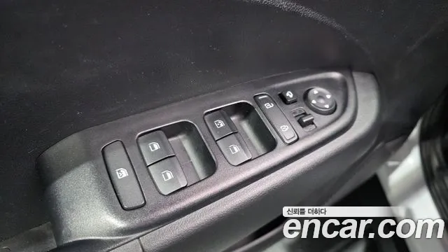 Hyundai Venue 2021 thumb 6