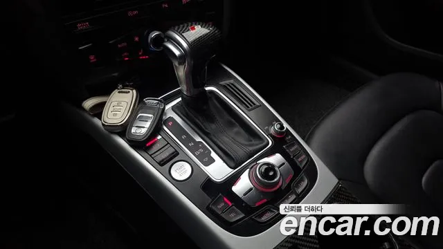 Audi A4 2015 thumb 9