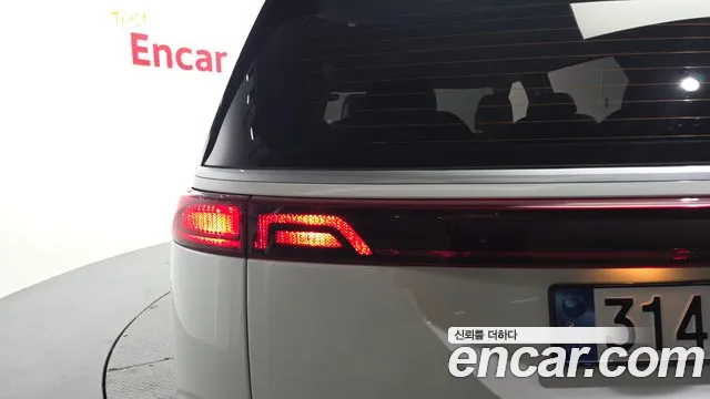 Kia Carnival 2021 thumb 9