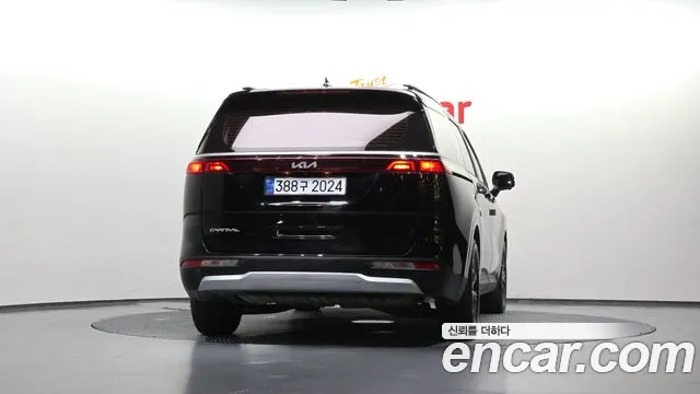 Kia Carnival 2022 thumb 4
