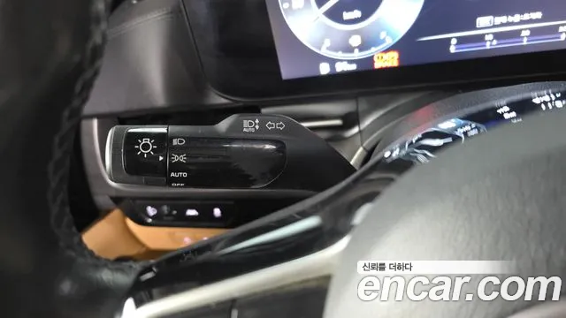 Kia Carnival 2022 thumb 3