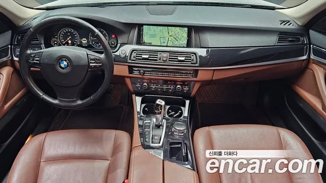 BMW 5 серии 2016 thumb 5