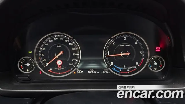 BMW 5 серии 2016 thumb 4