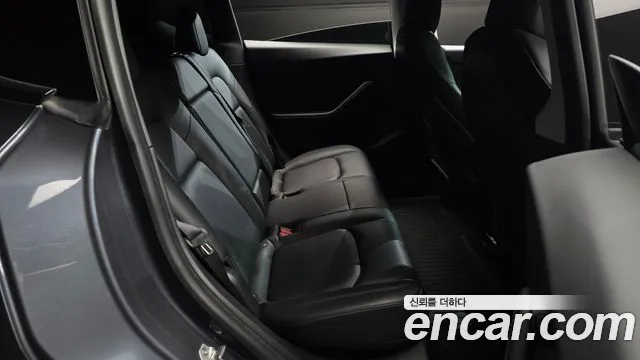 Tesla Model Y 2021 thumb 11